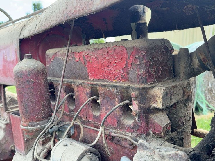 farmall-f-20-image-47
