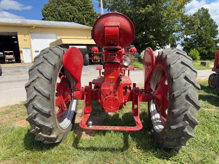 farmall-300-image-6