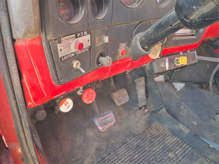 1983-gmc-7000-image-23