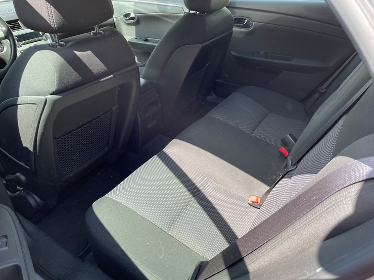 #8006-•-2009-chevy-malibu-car-(with-wi-title)-image-16