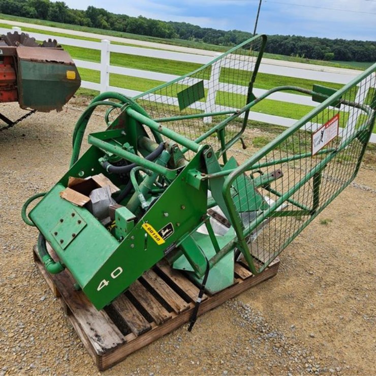 JOHN DEERE 40
