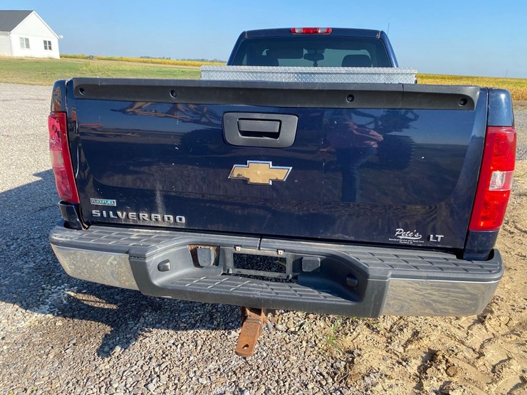2010-chevy-silverado-image-12