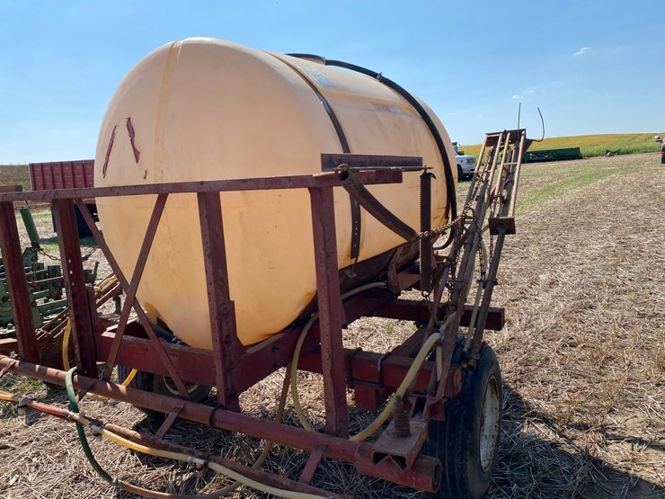 field-sprayer-image-5