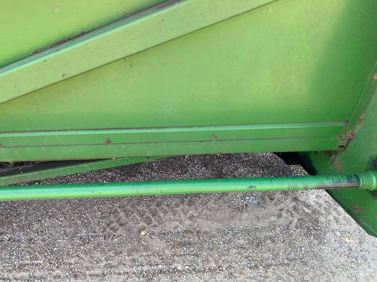 john-deere-844-image-33