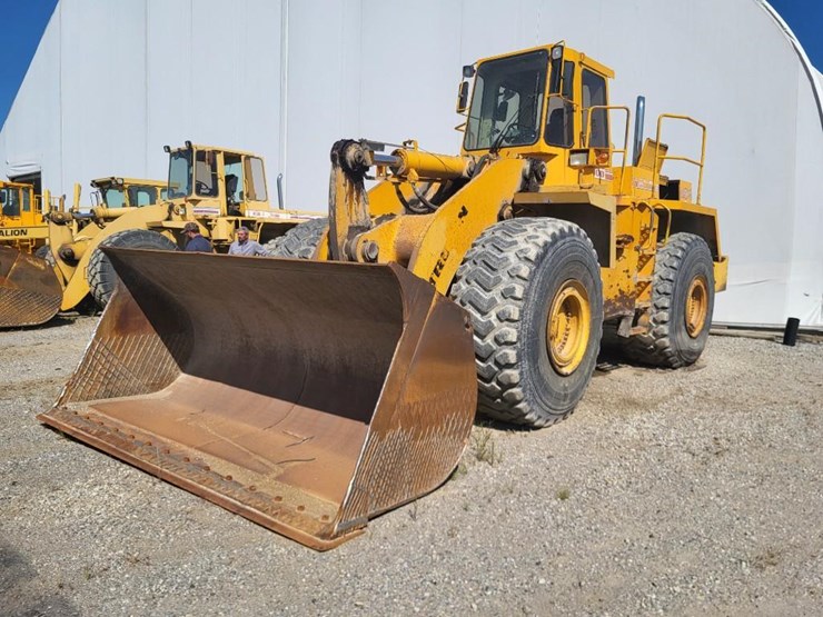 1989-o&k-trojan-5500-articulating-pay-loader-image-1
