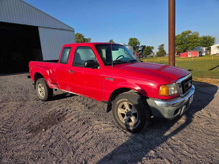 2004-ford-ranger-xlt-image-1