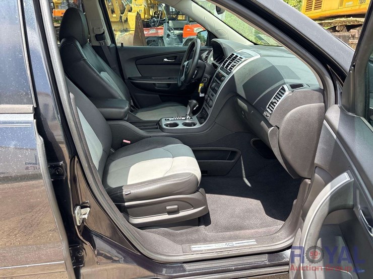 2011-gmc-acadia-sle-image-19