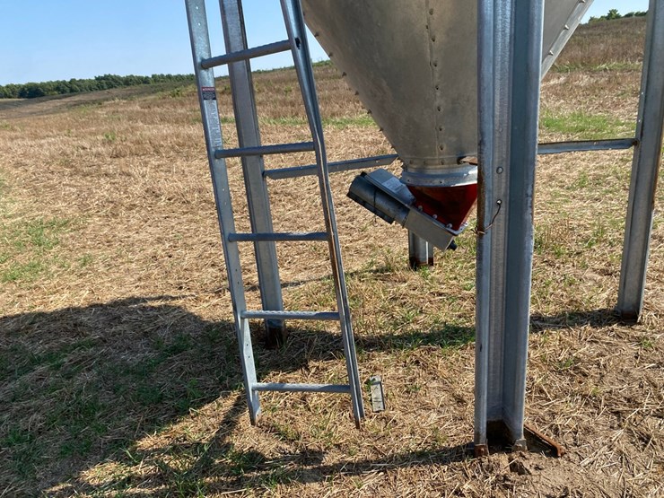 brock-feed-bin-image-7