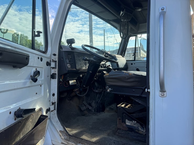 2000-international-4900-image-21