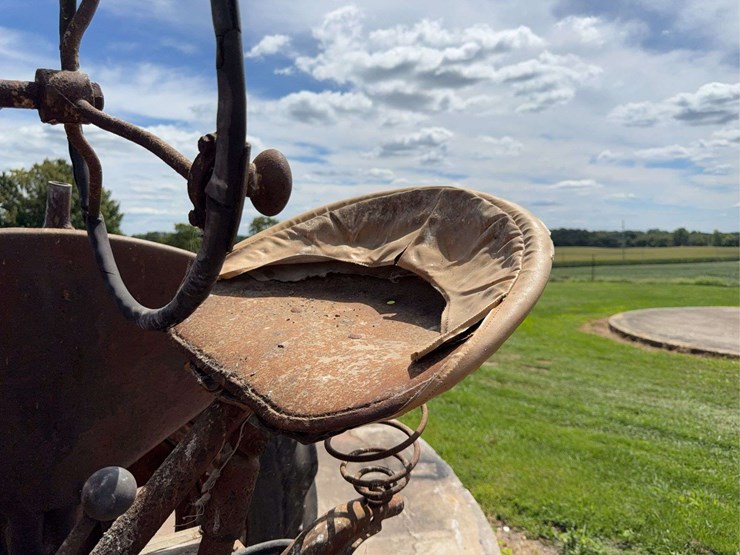 farmall-m-image-40
