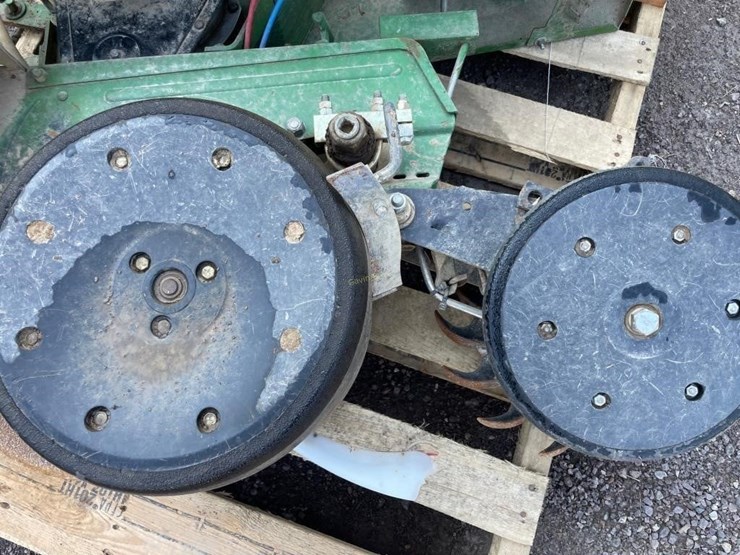 john-deere-7000-image-3