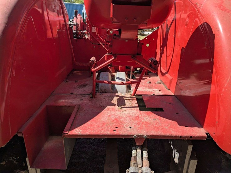 massey-ferguson-98-image-7