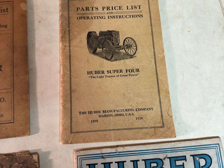 huber-tractor-literature-image-3