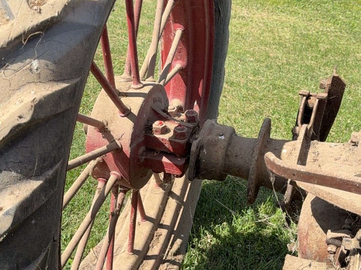 farmall-f-14-image-30