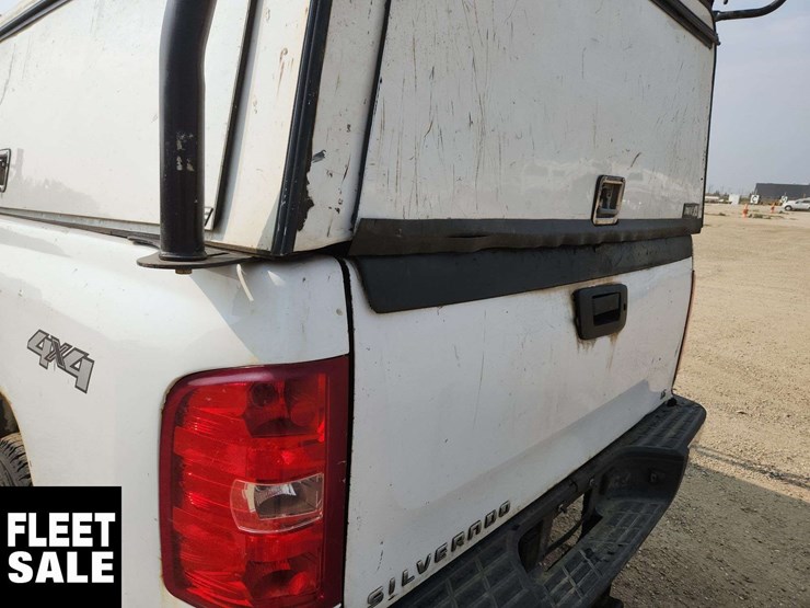 2011-chevrolet-silverado-1500-image-34