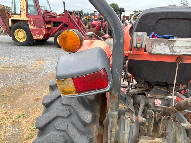kubota-l3901-image-9