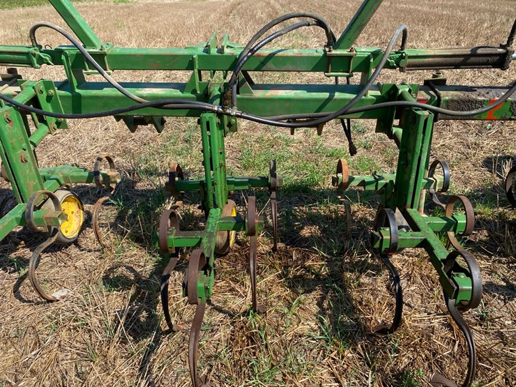 brillion-8-x-36”-row-cultivator-image-7