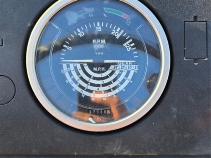 john-deere-2440-image-20