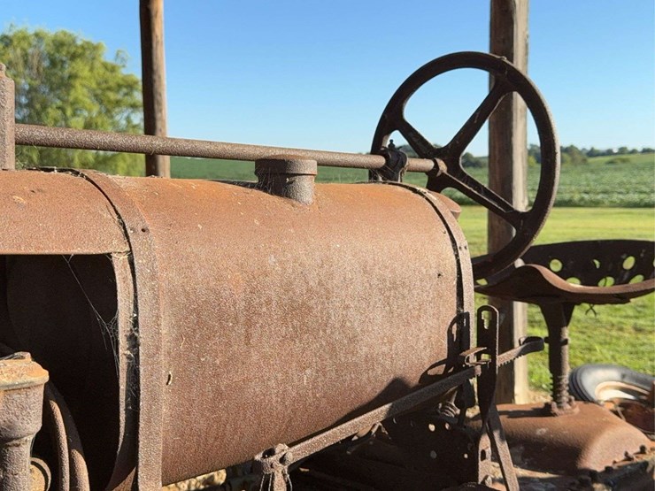 farmall-f-12-image-50
