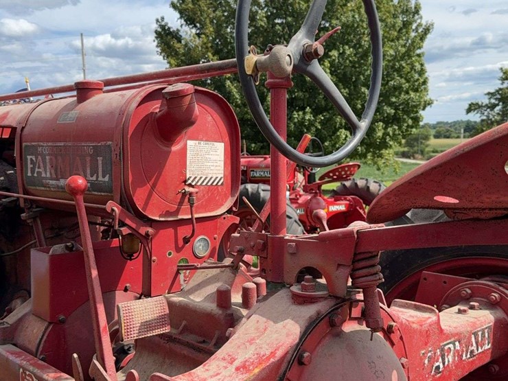 farmall-f-20-image-51