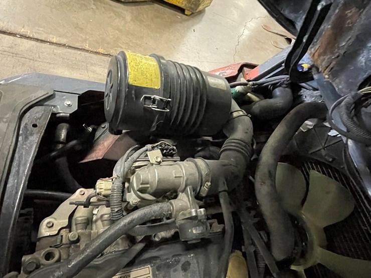 #8019-•-toyota-lp-powered-forklift-image-30