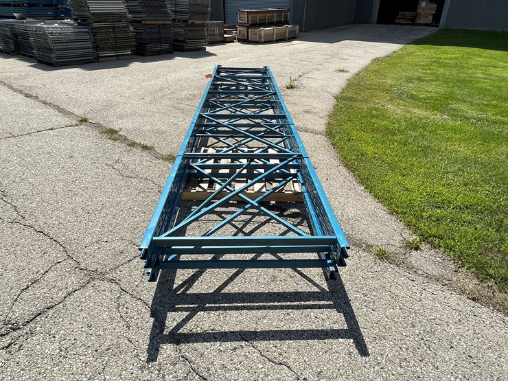 #1351-•-20'-pallet-racking-uprights-image-8