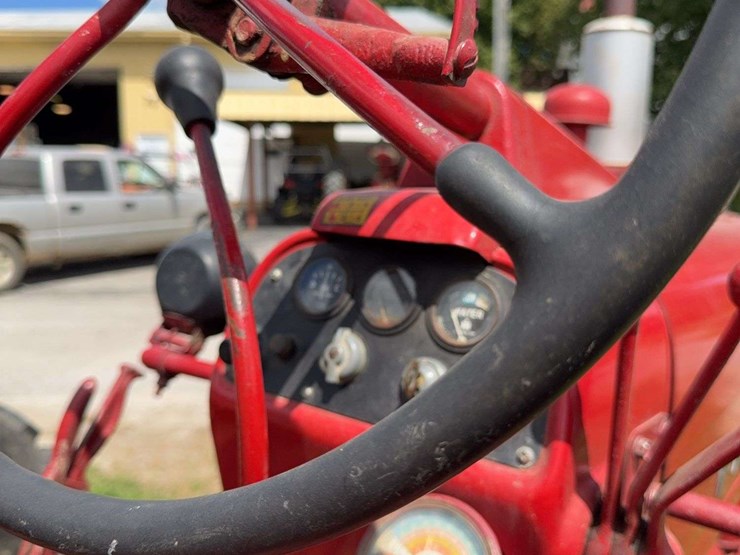 farmall-400-image-43