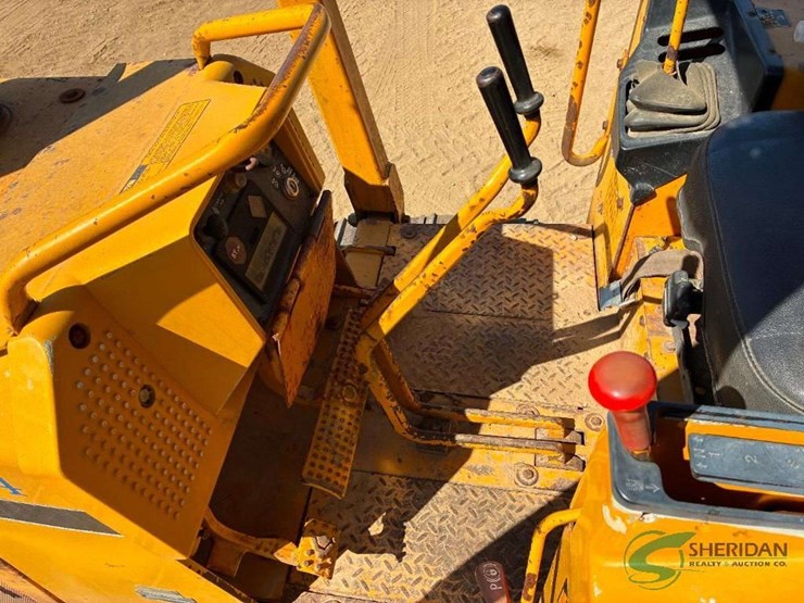 deere-550g-image-24