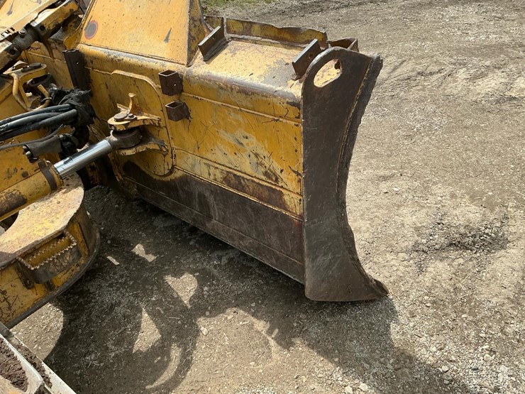 2002-deere-700h-image-18