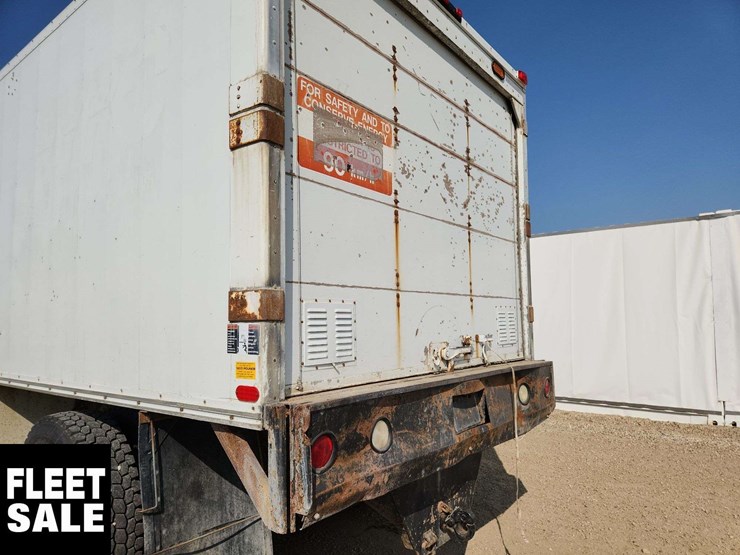 2005-gmc-topkick-c7500-image-39