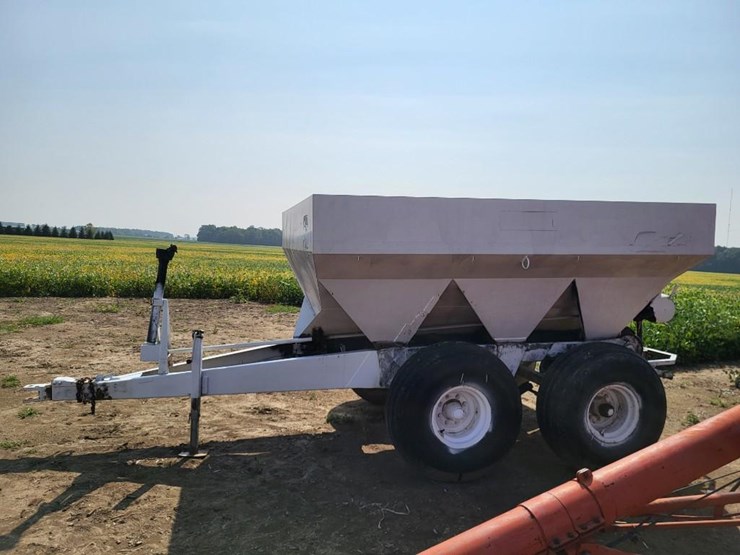 wilmar-6-ton-tandem-axle-lime/fertilizer-spreader-image-6