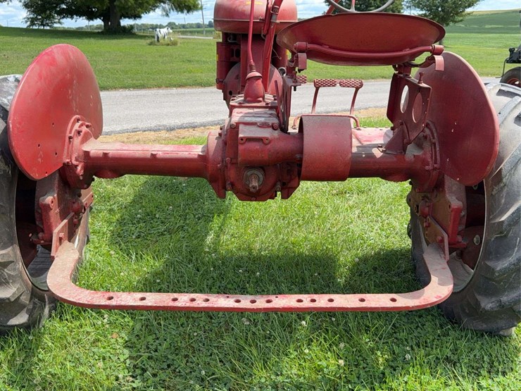 farmall-b-image-32