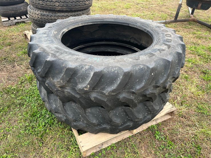 goodyear-380/85r34-tractor-tire-image-1