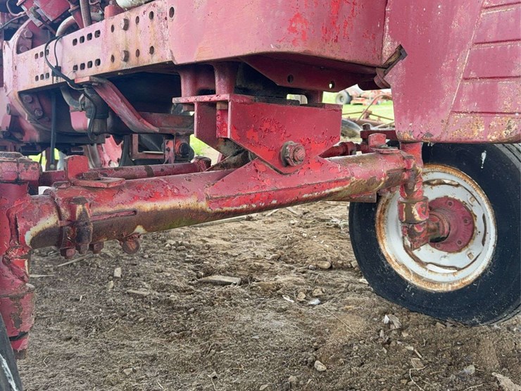 farmall-560-image-20