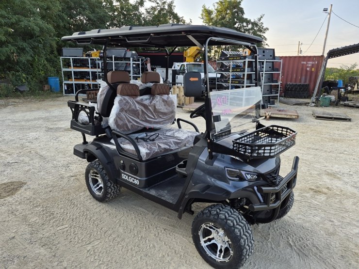 sdlanch-4-passenger-golf-cart-image-3