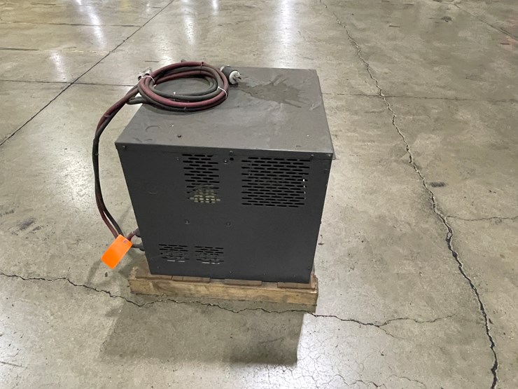 #7158-•-hawker-power-tech-high-frequency-intellicharger-forklift-battery-charger-image-8
