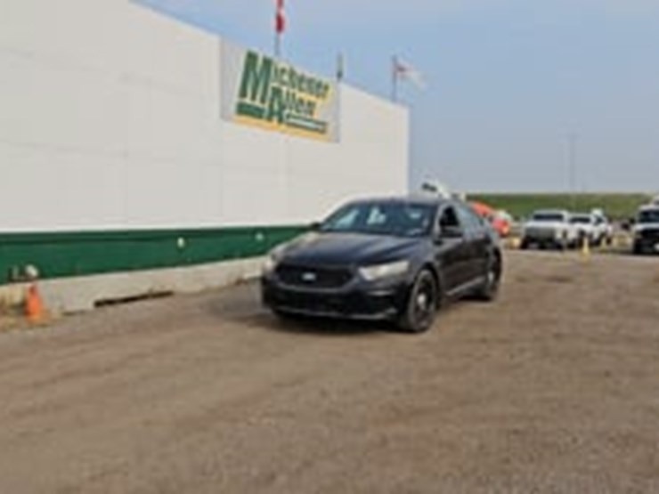 2014-ford-taurus-awd-4dr-sedan-image-26