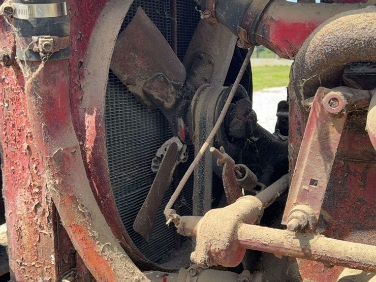 farmall-f-20-image-56