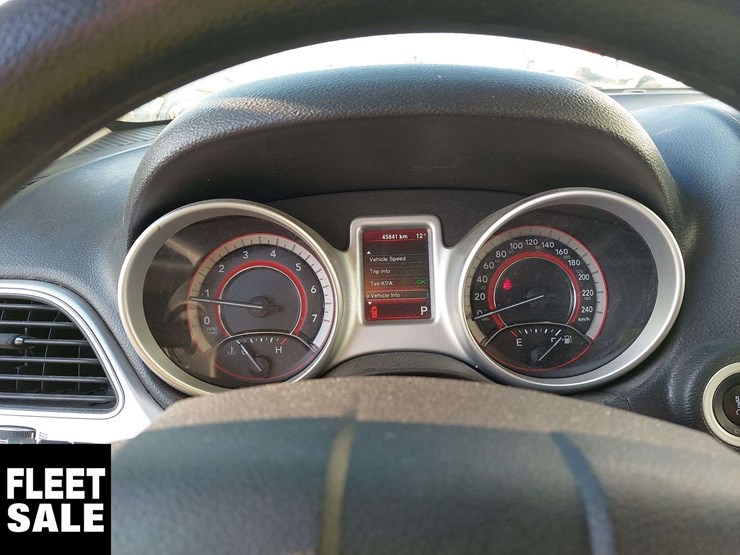 2016-dodge-journey-image-8