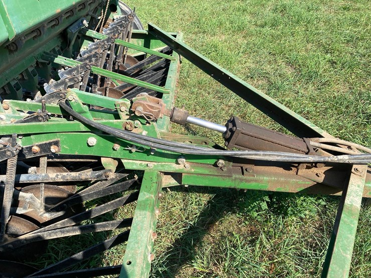 john-deere-8200-image-21