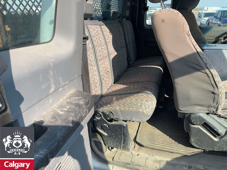 2015-ford-f550-image-16