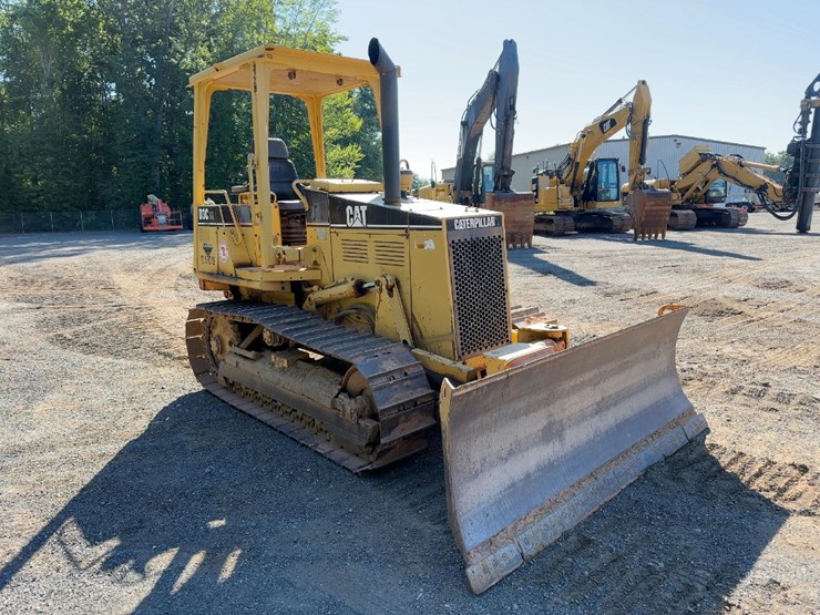 1996-caterpillar-d3c-xl-image-7