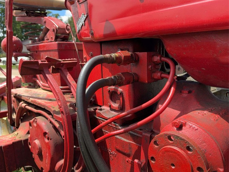 farmall-400-image-77