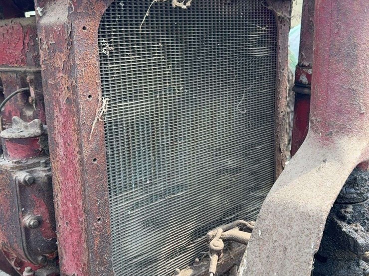 farmall-f-20-image-50