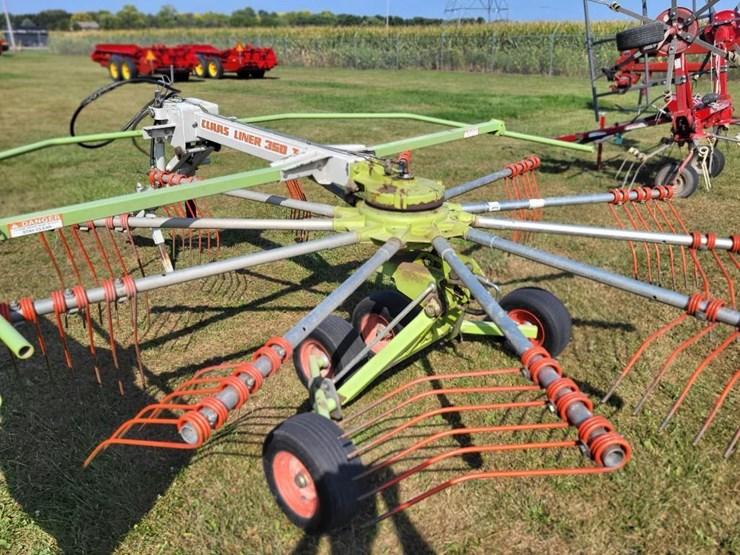 claas-350t-rotary-rake---field-ready-image-14