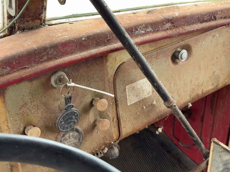 federal-grain-truck-image-84