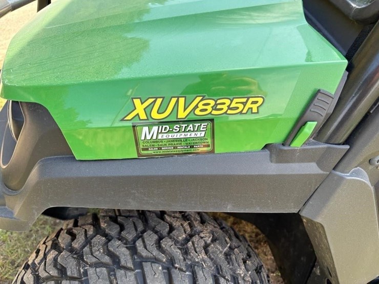 2023-john-deere-xuv-835r-image-12