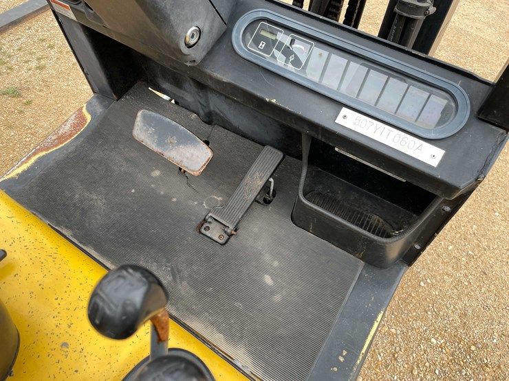 #432-•-yale-cushion-tire-forklift-(shawano,-wi)-image-22