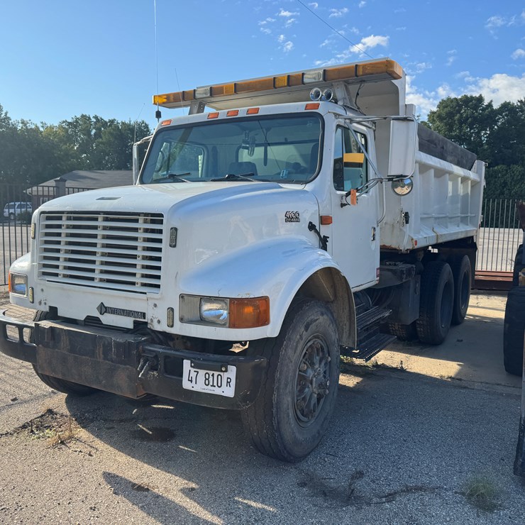 2000 INTERNATIONAL 4900