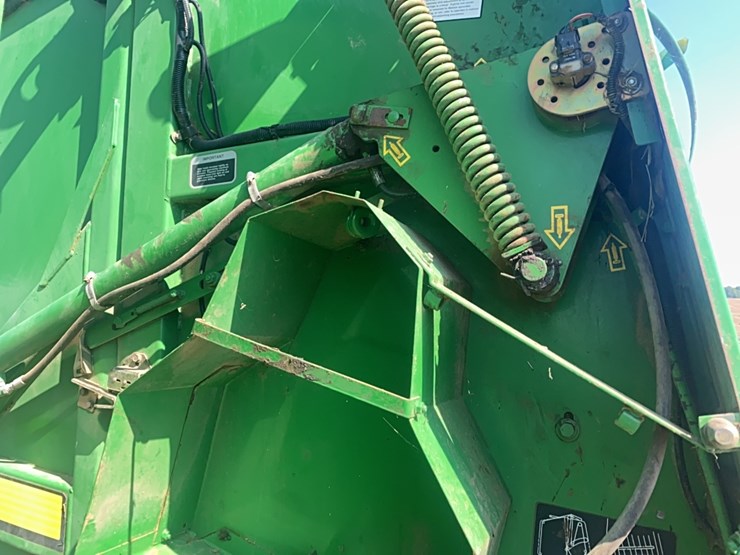 john-deere-458-image-12
